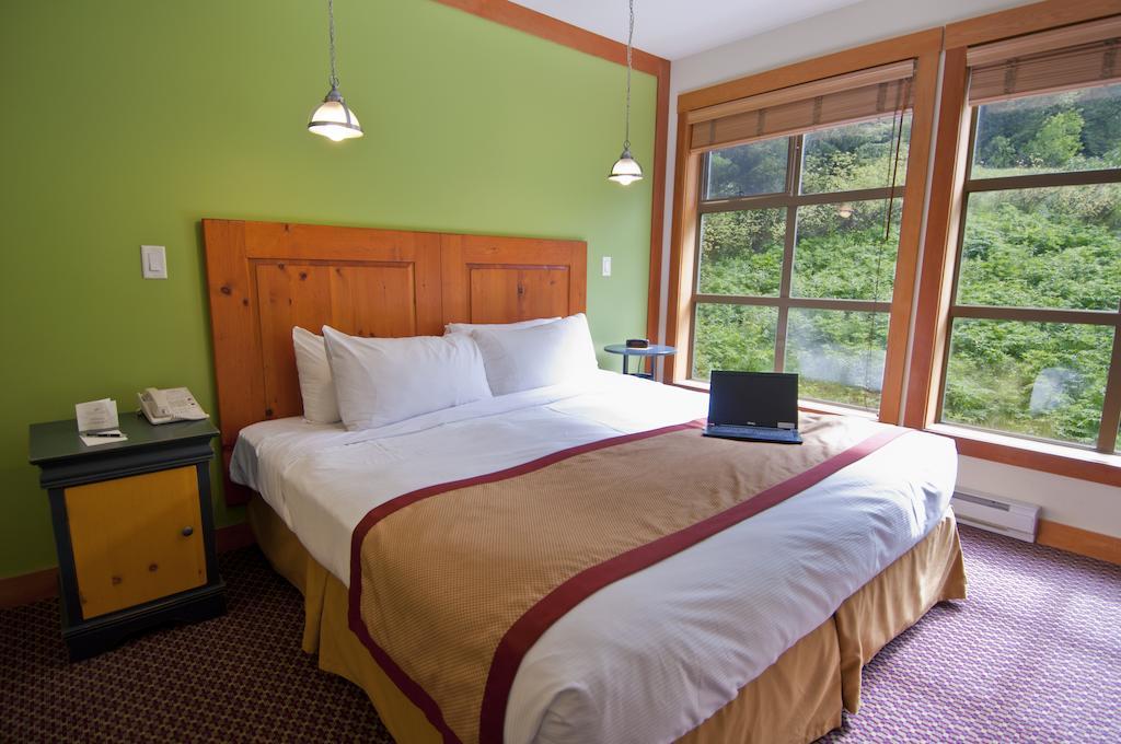 Hotel Lodging Ovations Whistler Exteriér fotografie