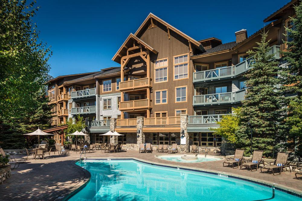 Hotel Lodging Ovations Whistler Exteriér fotografie